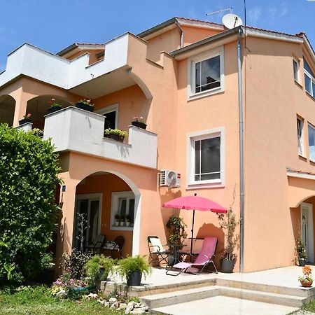 Apartmani Joja Biograd Na Moru Buitenkant foto