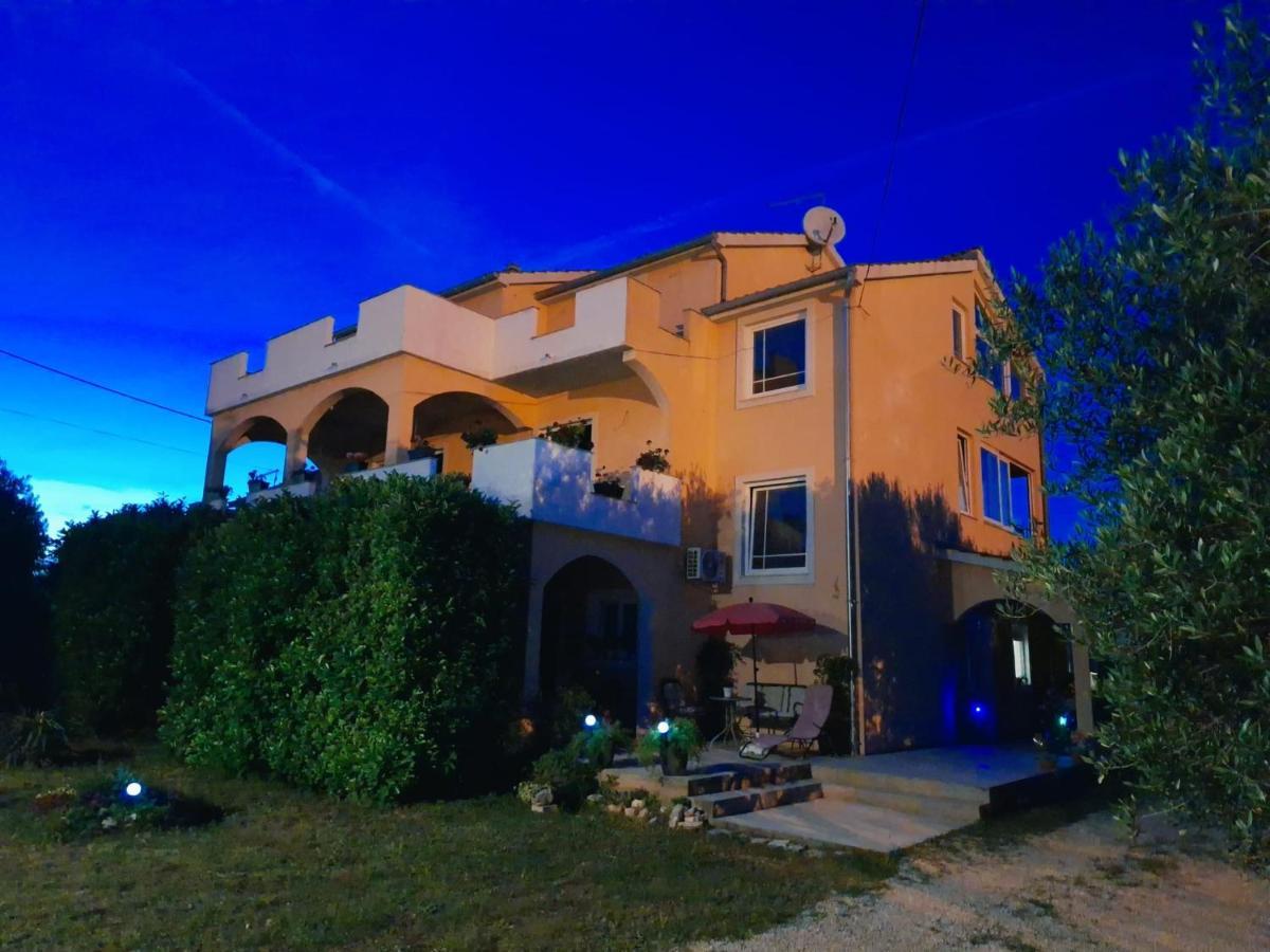 Apartmani Joja Biograd Na Moru Buitenkant foto