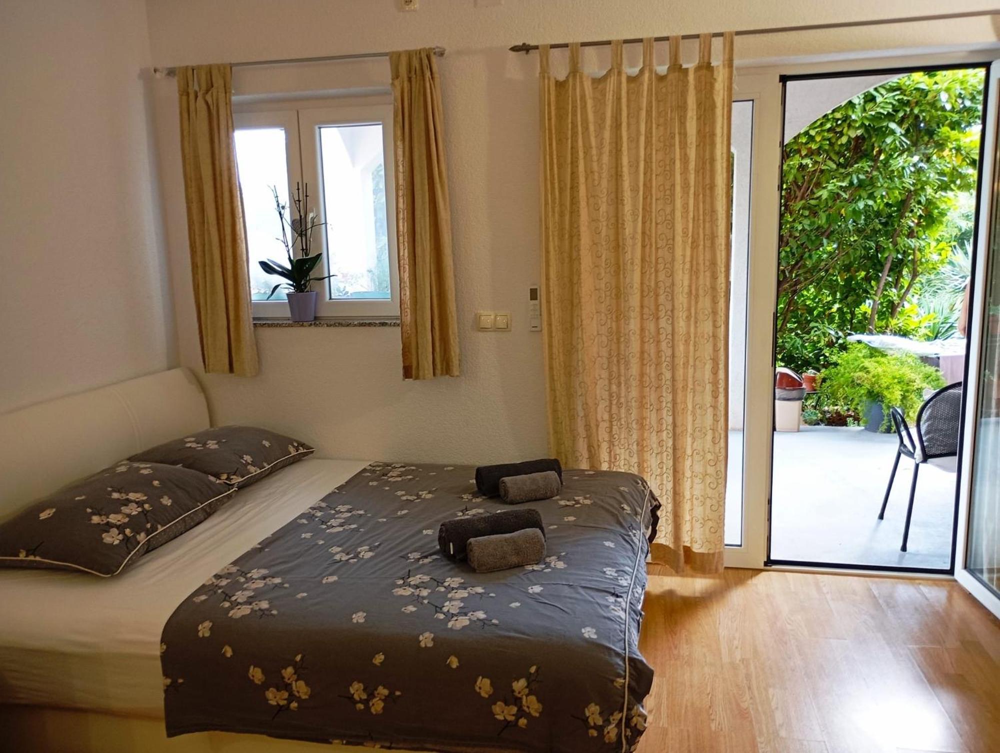 Apartmani Joja Biograd Na Moru Buitenkant foto