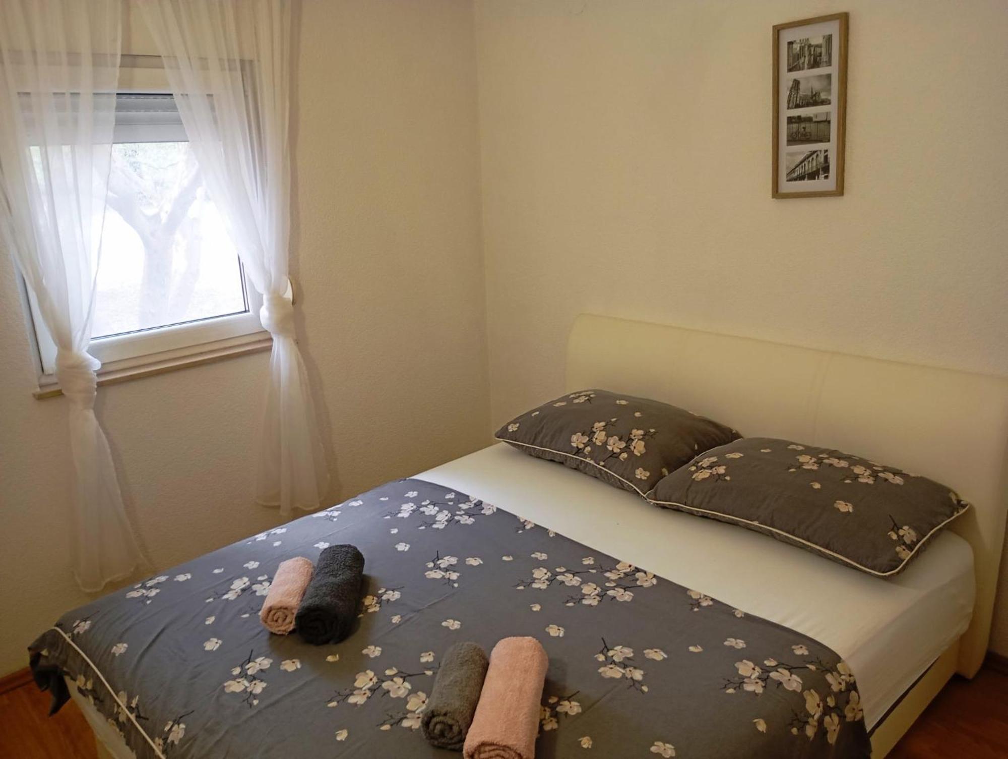 Apartmani Joja Biograd Na Moru Buitenkant foto
